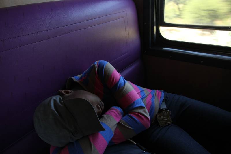 Abongile, 15 ans,  dans le train de long distance Shosholoza Meyl Cape Town-Durban, 2010, Ph. Moctar KANE.