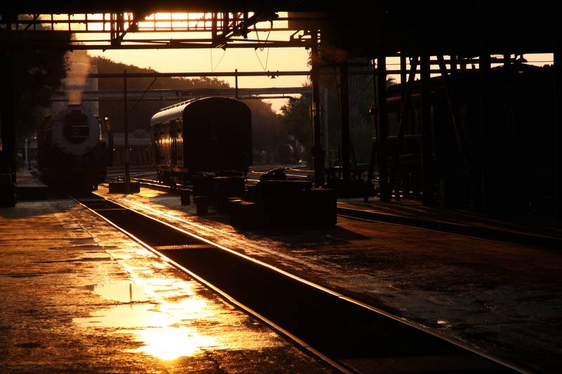 A l’atelier de Capital Park, la gare de Rovos Rail, Pretoria, 2010, Ph. Moctar KANE.