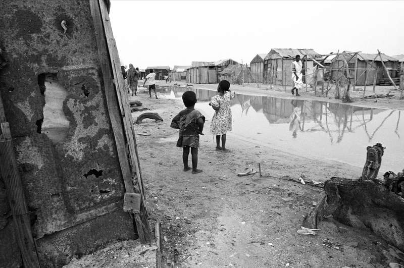Au Keubeu, bidonvilles de la capitale, Nouakchott, 1993, Ph. Moctar KANE.