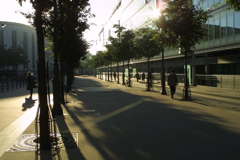 Le matin, près de la Gare de Lyon, Paris, 10 2001, Ph. Moctar KANE.
